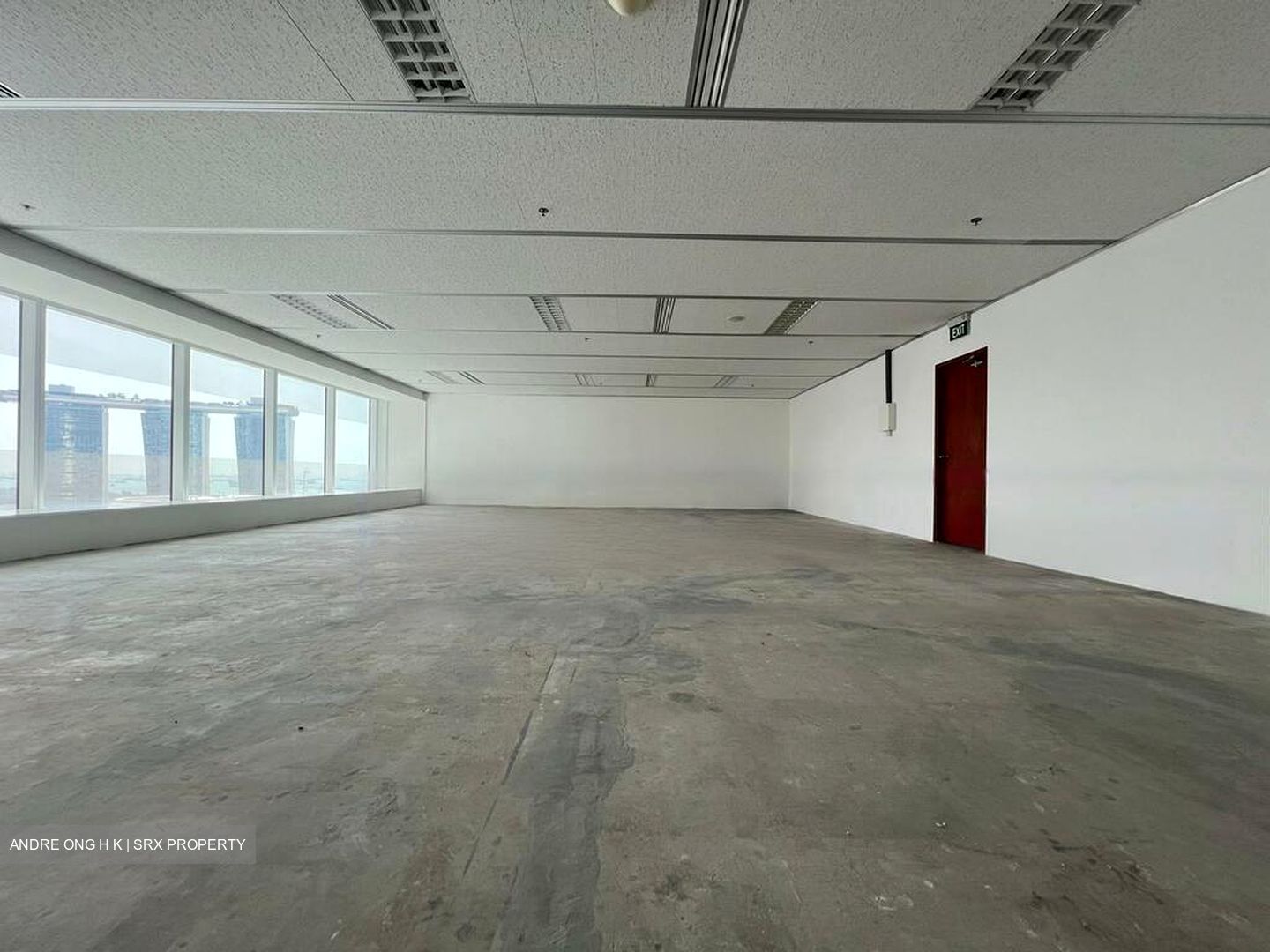 Singapore Land Tower (D1), Office #469270791